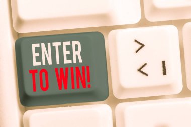 El yazısı metin yazma Kazanmak için girin. Kavram anlamı ödül şansı için bir şey alışverişi ödül beyaz pc klavye beyaz arka plan tuşu kopyalama alanı üzerinde boş not kağıdı ile.