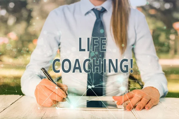 Escritura a mano conceptual que muestra Life Coaching. Foto de negocios mostrando demostrando empleado para ayudar a mostrar alcanzar sus objetivos en la carrera . —  Fotos de Stock