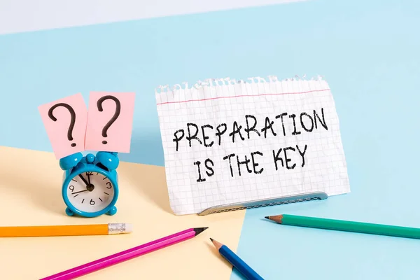 Escrever textos Preparação é a chave. Conceito significa que reduz erros e encurta as atividades . — Fotografia de Stock