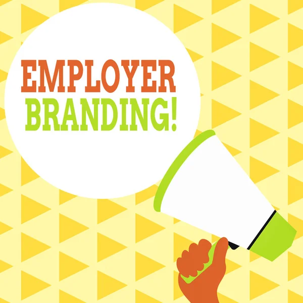 Pisanie pisma ręcznego Employer Branding. Pojęcie znaczenie promowanie wyboru pracodawcy firmy do pożądanej grupy docelowej ręka Holding loudhailer pusta runda mowa tekst balon ogłoszenie nowy. — Zdjęcie stockowe