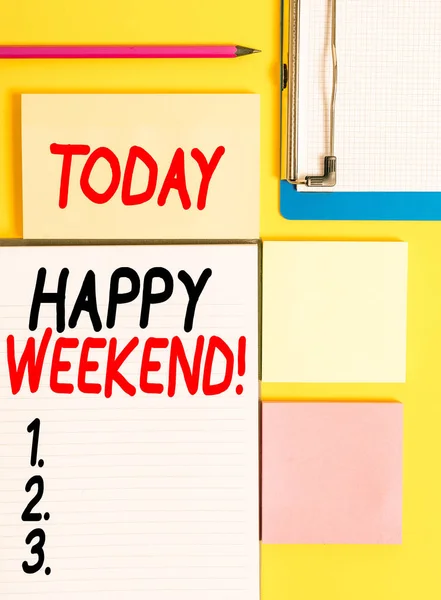Conceptual hand writing showing Happy Weekend. Business photo showcasing something nice has happened or they feel satisfied with life Empty papers with copy space on yellow background table. — Stock Photo, Image