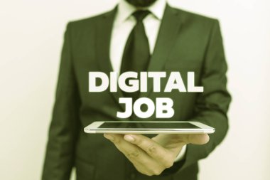 Dijital İş'i gösteren not yazma. İş fotoğraf vitrin internet ve gösteren bilgisayar üzerinden yapılan ücretli görev almak.