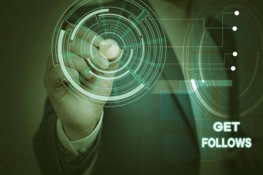 Get Follows gösteren kavramsal el yazısı. Kopyaları taklit eden veya model ideal olarak alan ve erkek kıyafetini gösteren resmi takım elbiseyi sunan sunum akıllı cihaz gösteren iş fotoğrafı metni.