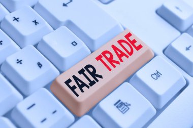 El yazısı metin yazma Adil Ticaret. Kavram anlamı bir analysisufacturer tarafından küçük artış ne beyaz arka plan anahtar kopyalama alanı üzerinde boş not kağıdı ile bir üretici Beyaz pc klavye ödenen.
