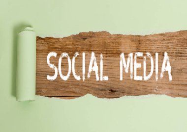 Sosyal Medyayı gösteren metin işareti. Kavramsal fotoğraf Online iletişim kanalı Networking Microblogging.