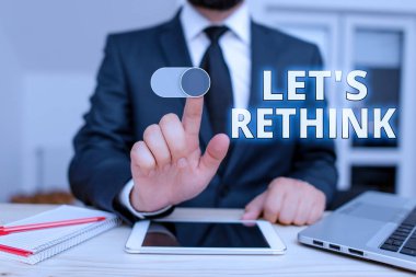 Let S Rethink'i gösteren bir not yazıyorum. Bir Afterthought To Remember Yeniden Gözden Geçirme gösteren İş fotoğrafı.
