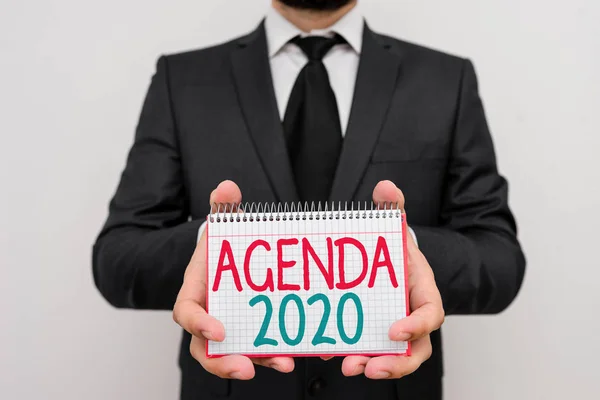 Konzeptionelle Handschrift, die die Agenda 2020 zeigt. Geschäftsfoto, das die Liste der Aktivitäten zeigt, in der sie aufgenommen werden sollen. — Stockfoto