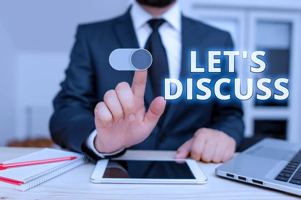 Escribir nota mostrando Let S Discutir. Foto de negocios mostrando Permiso para hablar Abrir Ir sobre un tema Chat Sharing . —  Fotos de Stock