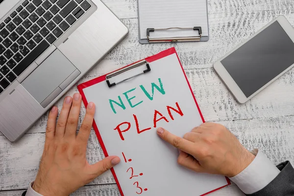 Konzeptionelle Handschrift mit neuem Plan. Business-Foto, das den Beginn eines detaillierten Vorschlags zeigt, etwas zu tun oder zu erreichen. — Stockfoto
