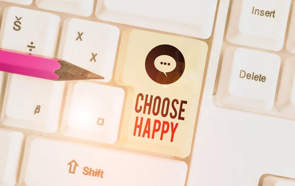 행복을 선택해 보이는 필기 노트. 비즈니스 사진 전시 능력 자신을 위해 현실과 지속적인 행복을 만들 수 있는 화이트 배경 위의 메모 종이와 화이트 PC 키보드. — 스톡 사진