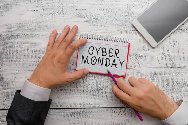 Manuscrito texto escrevendo Cyber Monday. Conceito significado segunda-feira após o feriado de Ação de Graças Dia de compras on-line . — Fotografia de Stock