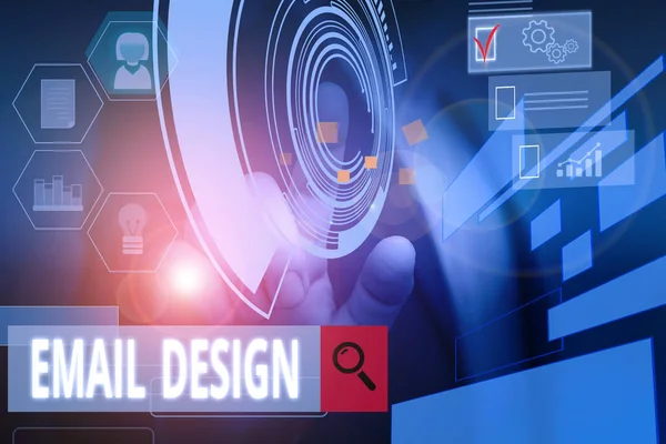手写文本书写电子邮件设计。概念含义可重用的 Html 文件，用于构建电子邮件活动 男性穿正式工作服演示演示使用智能设备. — 图库照片