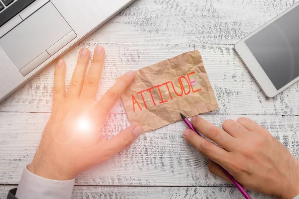 Handschriftliche Textschreibhaltung. Konzept bedeutet feststehende Denk- oder Gefühlsweisen über etwas Persönliches. — Stockfoto