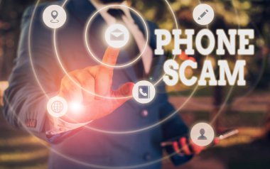 Telefon Dolandırıcılığı'nı gösteren not yazma. Ürün veya hizmet Telesales tanıtmak için istenmeyen aramalar alma Gösteren İş fotoğraf.