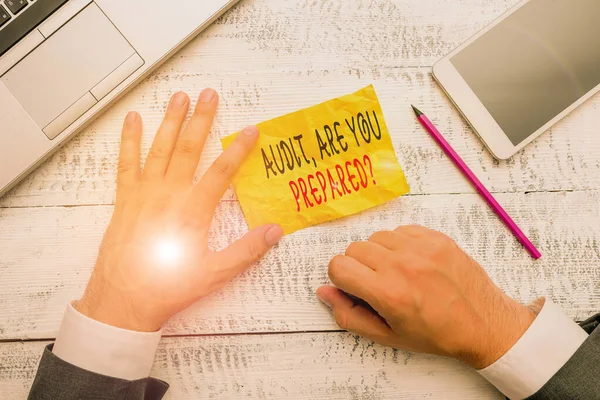 Handschrift Text Schreiben Audit sind Sie bereit Frage. Konzept bedeutet zu fragen, ob er bereit ist, etwas zu tun. — Stockfoto