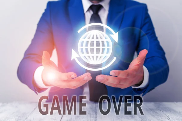 Znak tekstowy pokazujący Game Over. Zdjęcie koncepcyjne Sytuacja w danym sporcie, które docierają do jego finału lub zakończenia. — Zdjęcie stockowe
