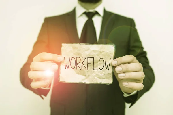 Nota de escrita mostrando o fluxo de trabalho. Foto de negócios mostrando Continuidade de uma determinada tarefa de e para um escritório ou empregador . — Fotografia de Stock