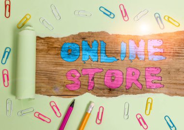 Online Metin Mağazası. Satılık eşyalar sunan ve kredi kartı kabul eden A web sitesi için iş konsepti.