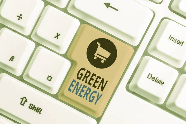 Texte écrit Green Energy. Concept d'entreprise pour vient de sources naturelles et ne nuit pas à l'écosystème Clavier pc blanc avec papier de note vide au-dessus de l'espace de copie de clé de fond blanc . — Photo