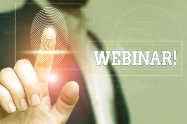 Kelime yazma metni Webinar. Bir seminer ya da başka bir sunum için iş konsepti akıllı aygıt kullanılarak sunulan resmi erkek giyimi.