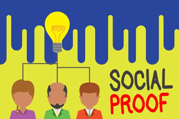 Signo de texto que muestra prueba social. Foto conceptual influencia social informativa Fenómeno Social Psicológico Grupo tres personas ejecutivas compartiendo icono de idea. Reunión del equipo de inicio . —  Fotos de Stock