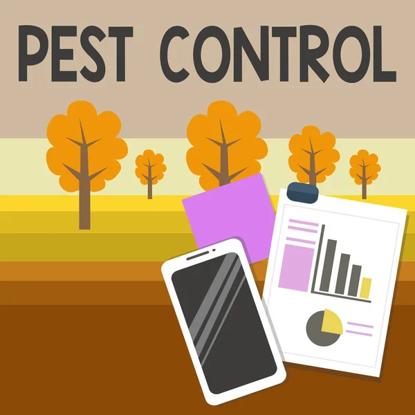 A escrever uma nota a mostrar o Controlo de Pragas. Foto de negócios mostrando análise de uma espécie que impacta negativamente na huanalysis Layout Smartphone Notas pegajosas com gráfico de tortas e gráfico de barras . — Fotografia de Stock