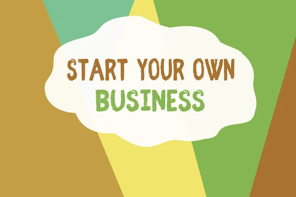 Концептуальный почерк, показывающий Start Your Own Business. Предпринимательское предприятие стартап Введите в торговую геометрический фон Треугольники для бизнес-презентаций Web . — стоковое фото