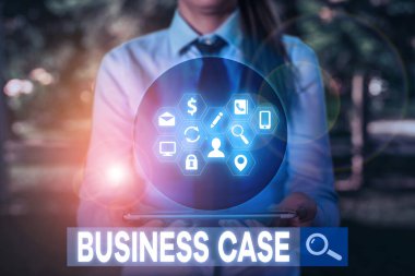 Business Case 'i gösteren bir not yazıyorum. Sözlü Sunum Yeni Görev İş Fotoğrafı Gösterimi Teklifi.