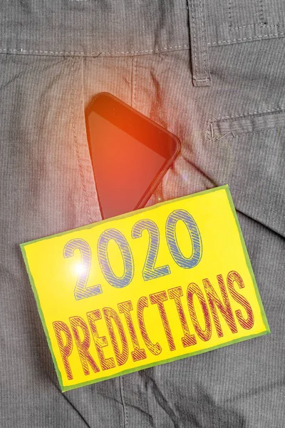 Концептуальний почерк, що показує прогнози 2020 року. Бізнес-фотографії, що показують заяву про те, що, на вашу думку, станеться в 2020 році пристрій смартфона всередині штанів передній кишеньковий папір . — стокове фото