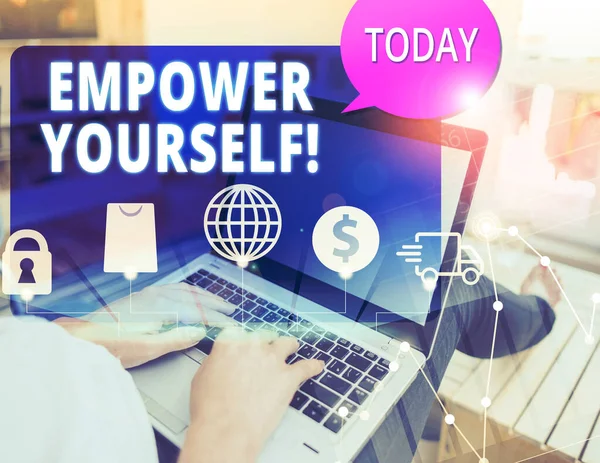 Woord tekst schrijven Empower jezelf. Bedrijfsconcept voor het nemen van controle over onze levensdoelen en het maken van keuzes. — Stockfoto