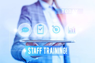 Personel Eğitimini gösteren kavramsal el yazısı. İş fotoğrafı metin belirli bilgileri mevcut rollerde perforanalysisce geliştirmek öğrenmek.