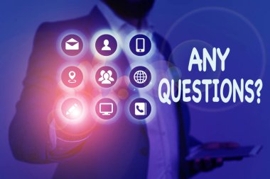 Herhangi bir soru soru gösteren not yazma. İş fotoğrafı size bir şey hakkında gösteren sormak için sipariş yazmak demek vitrin.