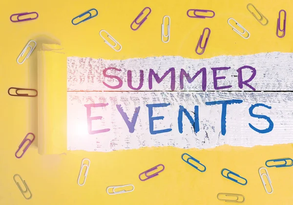 Het schrijven van nota zomer evenementen te tonen. Zakelijke foto presentatie van de viering gebeurtenissen die tijdens de zomer plaatsvindt. — Stockfoto