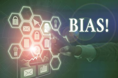 Bias 'ı gösteren bir not yazıyorum. Modern akıllı aygıt ile bir grup Resim fotoğraf ağı şeması için eğilimler veya önyargılar gösteren iş fotoğrafı.