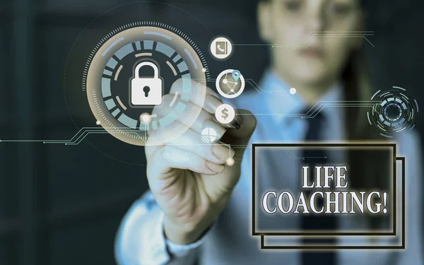 Teksten van Life Coaching. Conceptuele foto demonstreren gebruikt om te helpen tonen hun doelen in carrière te bereiken Vrouw dragen formele werkpak presenteren presentatie met behulp van slimme nieuwste apparaat. — Stockfoto