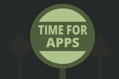 Uygulamalar için Zaman gösteren not yazılıyor. Ticari fotoğraf sergisi, üç boş yol işaretini kullanarak başvuru veya hizmetlerden yararlanın. Bir açık ve iki karanlık sokak imzası.