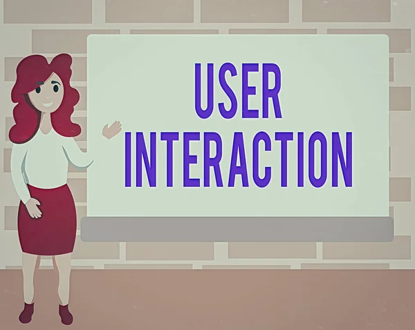 Word writing text User Interaction. Geschäftskonzept, wie der Kunde auf das System reagiert und umgekehrt Weibliche Hu-Analyse Stehende Hand, die rechteckige weiße Tafel präsentiert. — Stockfoto