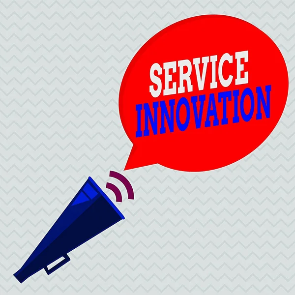 Ecriture conceptuelle montrant l'innovation de service. Photo d'affaires mettant en valeur le changement de la façon dont vous servez les clients pour un mégaphone canalisé de plus grande valeur avec effet sonore et bulle vocale demi-tonalité . — Photo