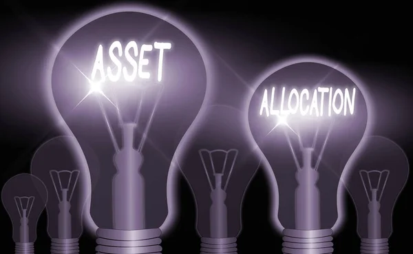 Tekst pisania słów Asset Allocation. Koncepcja biznesowa dotycząca proporcji i strategii wdrażania w celu uzyskania korzyści. — Zdjęcie stockowe