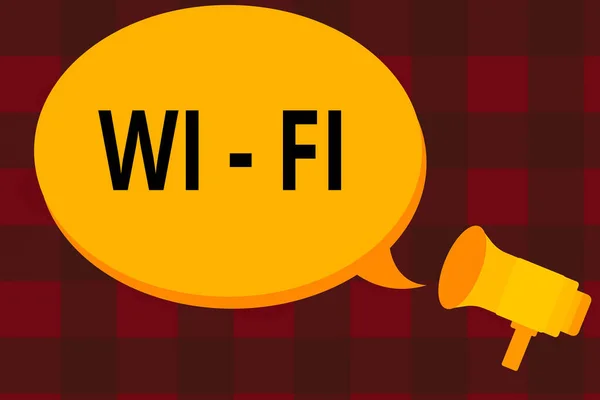 Signo de texto que muestra Wi fi. Foto conceptual que proporciona conexión inalámbrica a Internet de alta velocidad y conexiones de red Megáfono hacer un anuncio Mensaje de retransmisión Vacío Globo de voz en blanco . — Foto de Stock