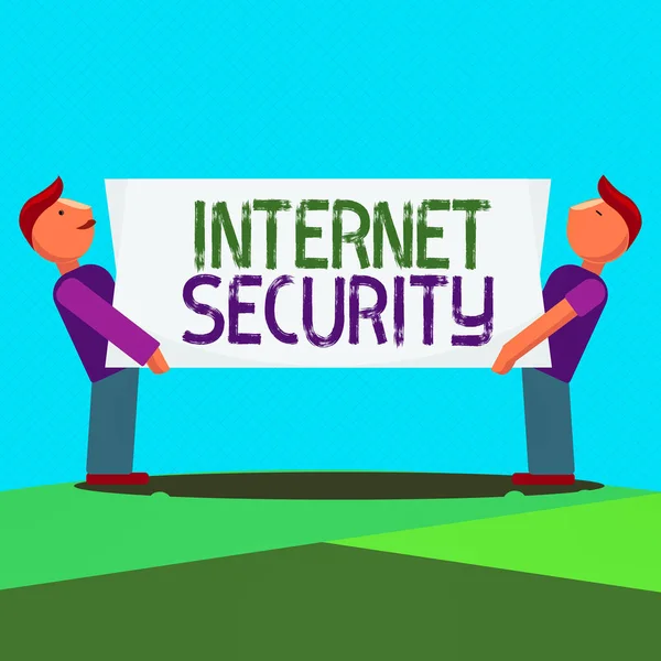 Textzeichen, das Internet Security zeigt. Konzeptioneller Fotoprozess zum Schutz vor Angriffen über das Internet Zwei Männer, die auf beiden Seiten rechteckige Platten tragen. — Stockfoto