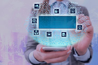 Web bağlantısıyla bilgisayarlara uzaktan erişim ve kontrol sağlandı. Sistem Yöneticisi Sorunları Düzeltmeye, Yazılım Kurulumuna, Veri Yapılandırma Aletleri Ayarlarına Yardım Eder.