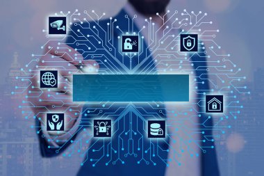 Web bağlantısıyla bilgisayarlara uzaktan erişim ve kontrol sağlandı. Sistem Yöneticisi Sorunları Düzeltmeye, Yazılım Kurulumuna, Veri Yapılandırma Aletleri Ayarlarına Yardım Eder.