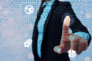 Web bağlantısıyla bilgisayarlara uzaktan erişim ve kontrol sağlandı. Sistem Yöneticisi Sorunları Düzeltmeye, Yazılım Kurulumuna, Veri Yapılandırma Aletleri Ayarlarına Yardım Eder.