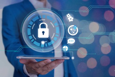 Sanal ekrandaki en son dijital teknoloji koruma veri asma kilidi güvenliğinin grafikleri. Güvenliğe Kilitli İş Adamı.