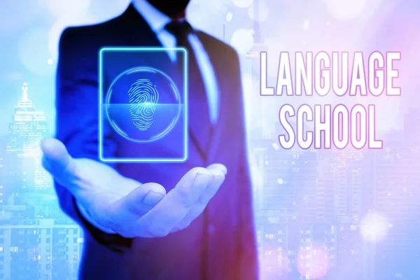 Signo de texto que muestra la escuela de idiomas. Institución educativa fotográfica conceptual centrada en idiomas extranjeros . — Foto de Stock