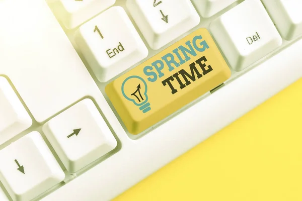 Conceptual hand writing showing Spring Time. Business photo text temperate season of the year identified by a revival of plants. — Stock Photo, Image