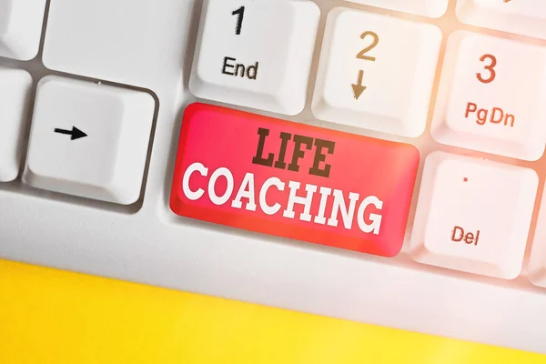 Sinal de texto mostrando Life Coaching. Foto conceitual Incentivo e Consulta com base na condição atual . — Fotografia de Stock