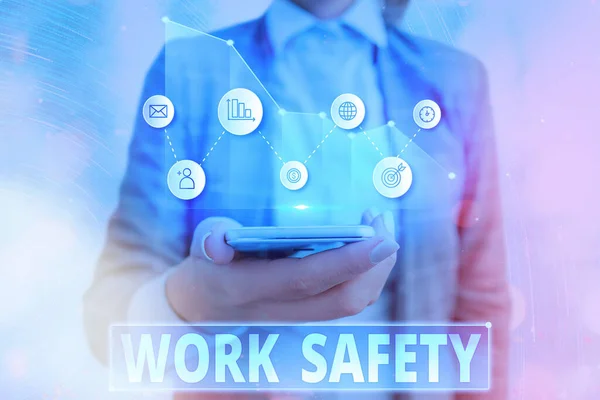 Signo de texto que muestra seguridad en el trabajo. Medidas preventivas fotográficas conceptuales aplicadas por las empresas para proteger la salud de los trabajadores . —  Fotos de Stock