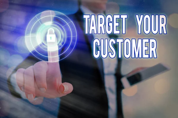 Escritura manual conceptual que muestra Target Your Customer. El texto fotográfico de negocios atrae y aumenta la audiencia, los consumidores y las perspectivas . — Foto de Stock